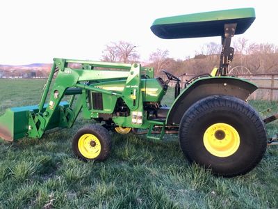 John Deere 5320 Tractor with 541 Loader - 2 Owner - Excellent Cond