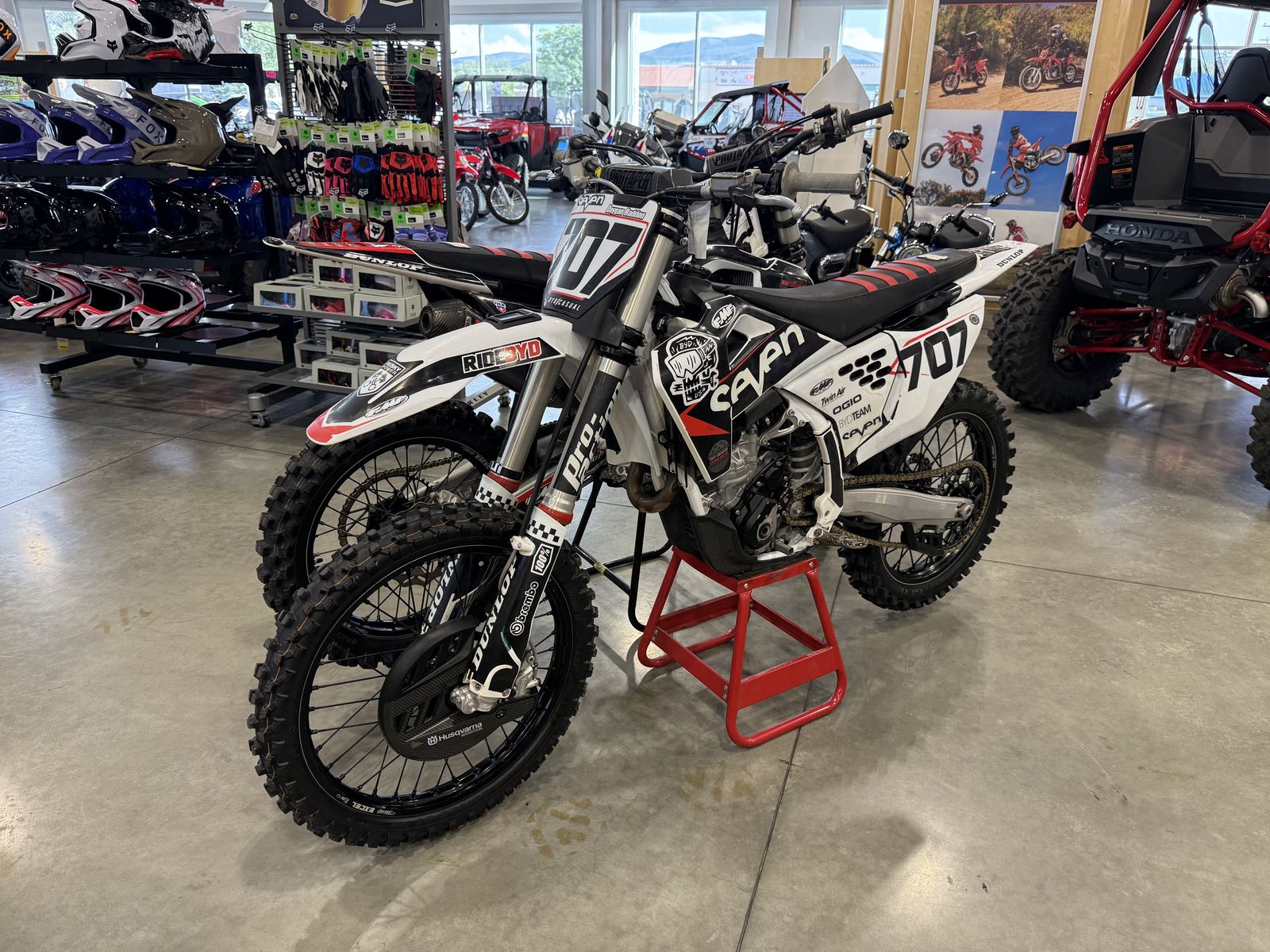 2025 Husqvarna FC 250 White - UQ67381