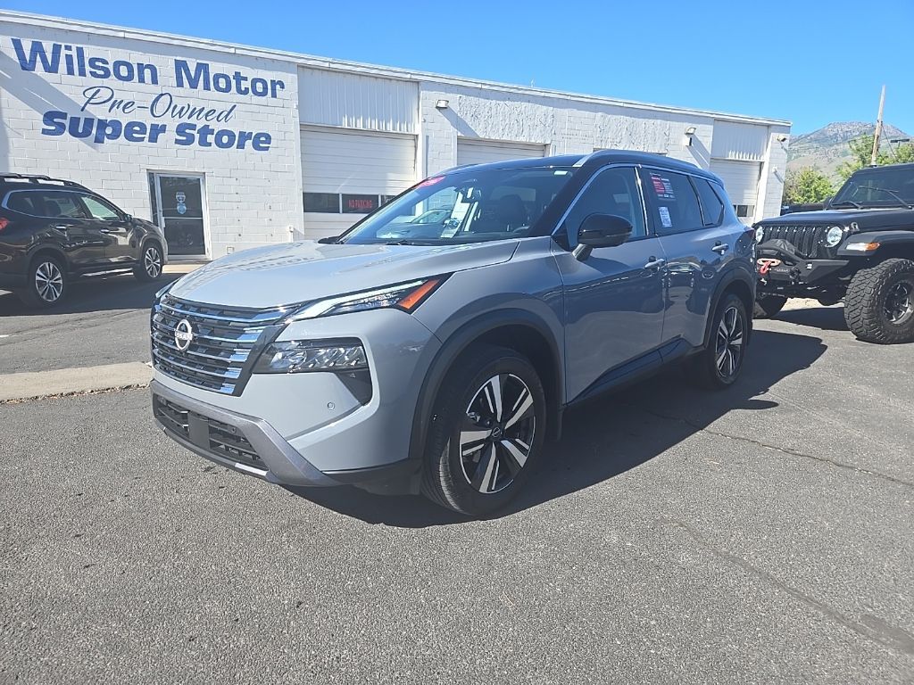 2025 Nissan Rogue SL