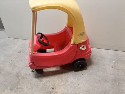 Little Tikes Cozy Coupe Ride-On Toy Car - Classic Red & Yellow