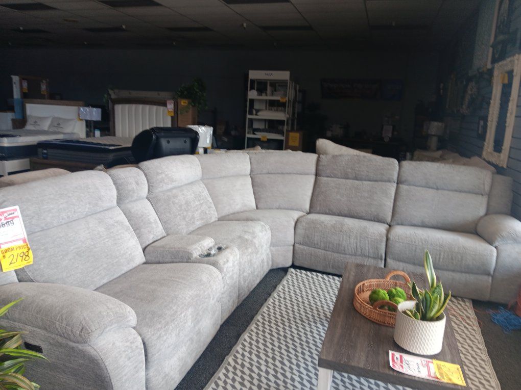 Light Gray Reclining Fabric Sectional Sofa with Storage Console & Cup Holders