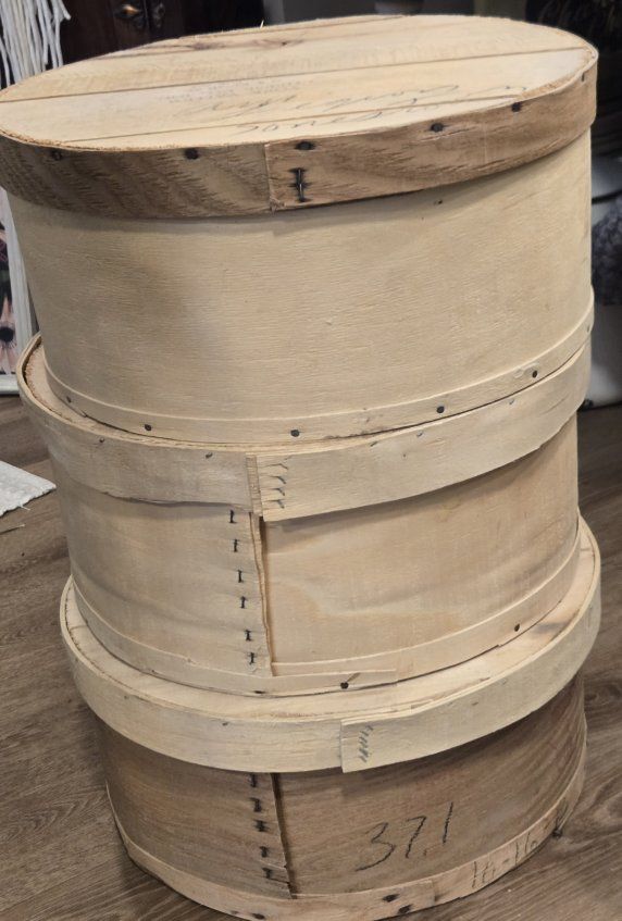 Round Wooden Cheese Boxes