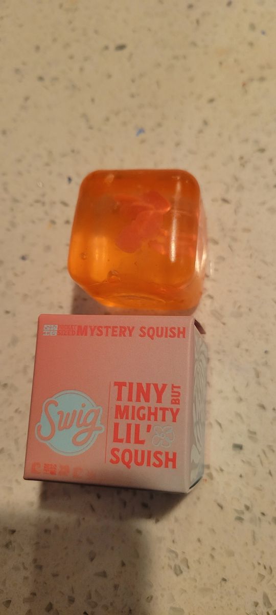 Swig squishy looking to trade for different color