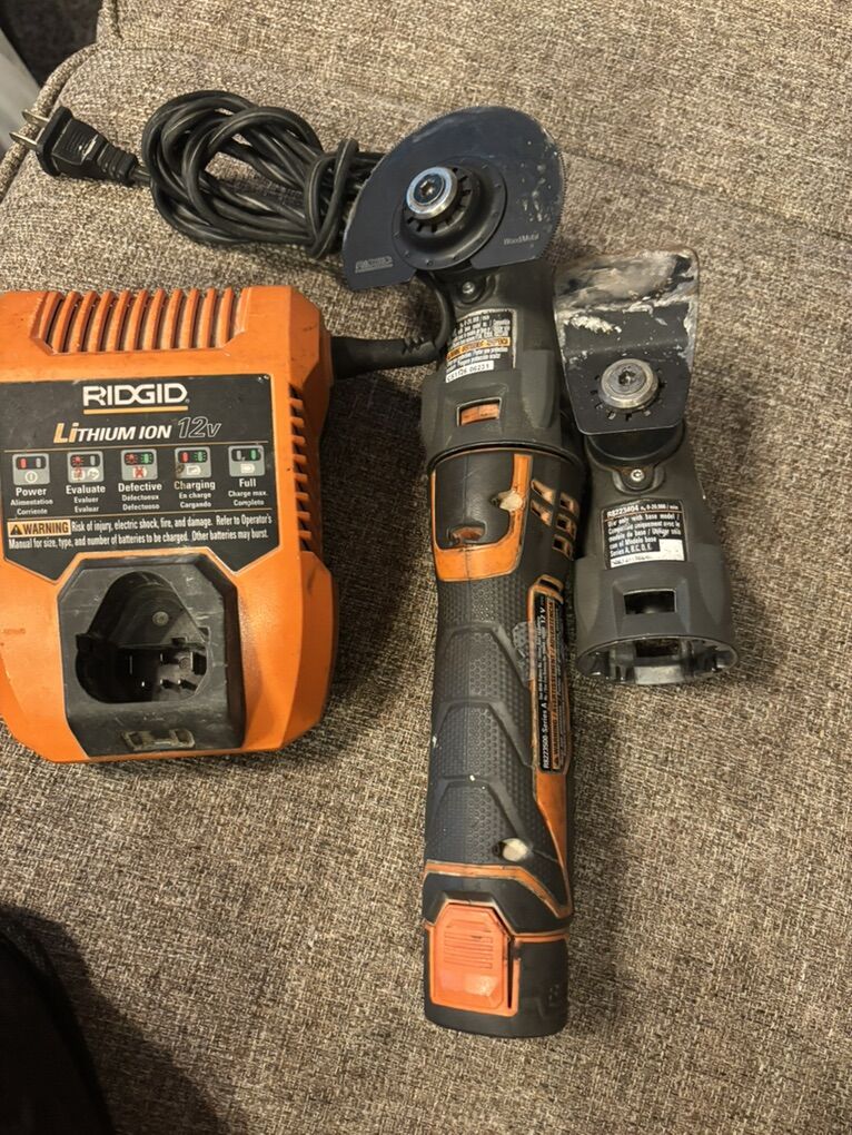 Ridgid R8223500 Series A JobMax Tool W/batt&chrgr