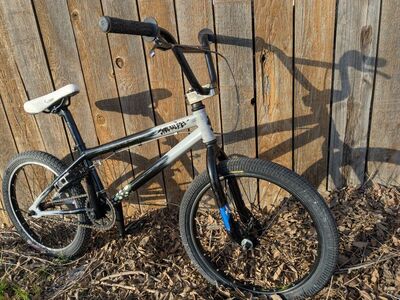 Specialized Fuze 2 14mm axles