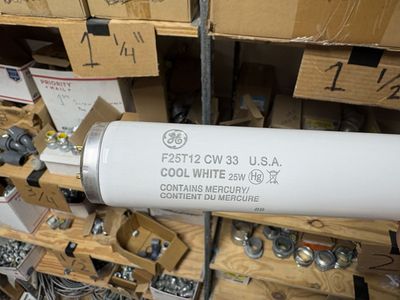 General Electric F25T12/CW/33 Light Bulbs