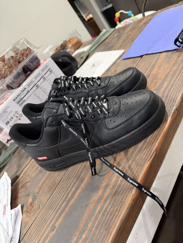 Nike Black Air Force 1 Supreme