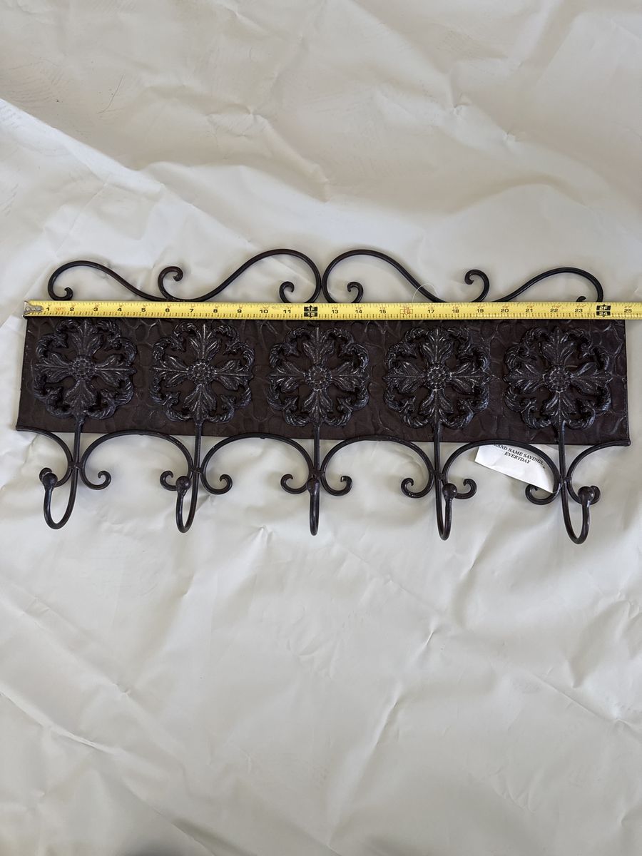 Main image 3