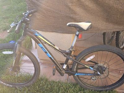 GT Stomper Ace 24" Kids Mountain Bike - Black/Blue/Yellow, Disc Brakes