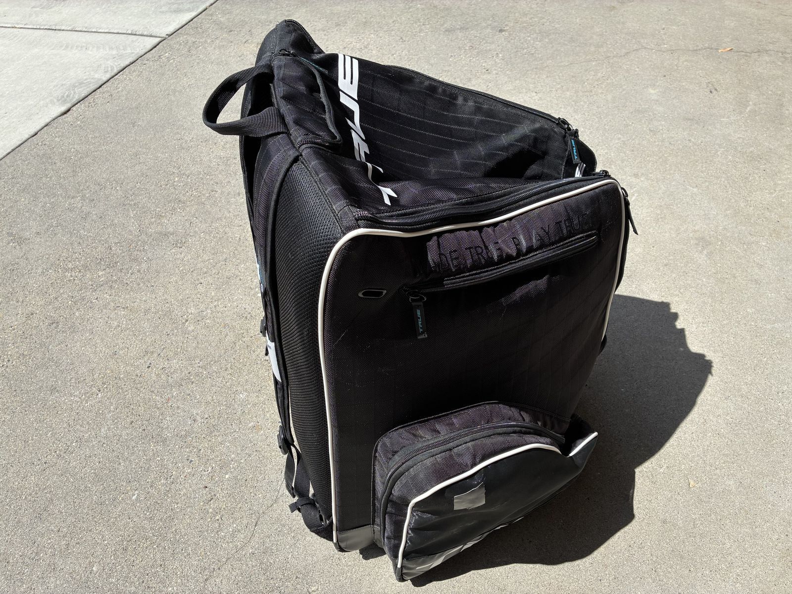 True brand Hockey Bag with back straps