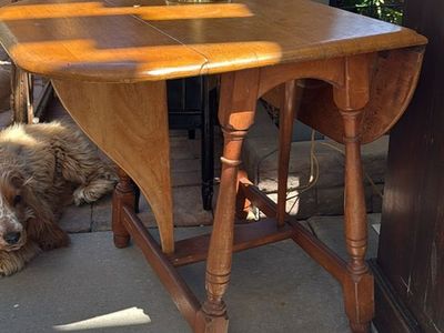 Antique early American drop leaf table