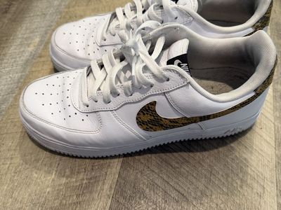 Nike Air Force 1 Low White/Snake Print Sneakers Women's Size 9.5 Classic AF1
