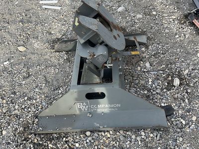 Companion Fifth Wheel Hitch