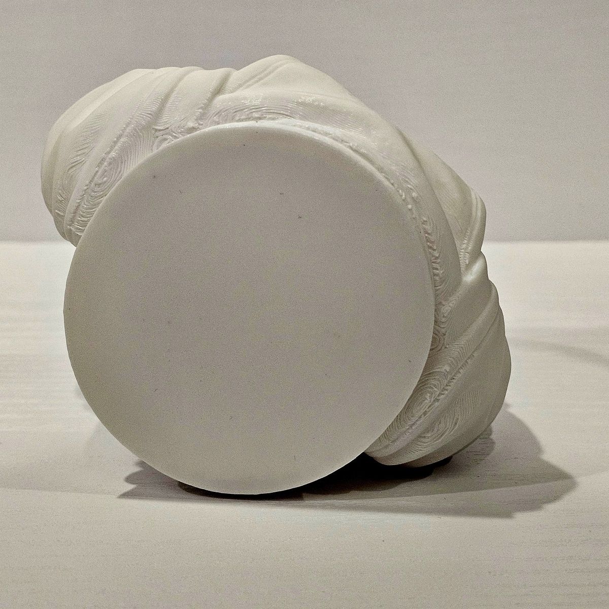 Main image 6