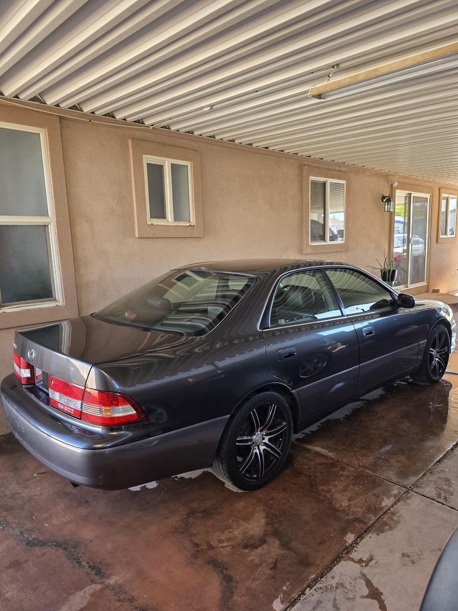 2000 Lexus ES Base