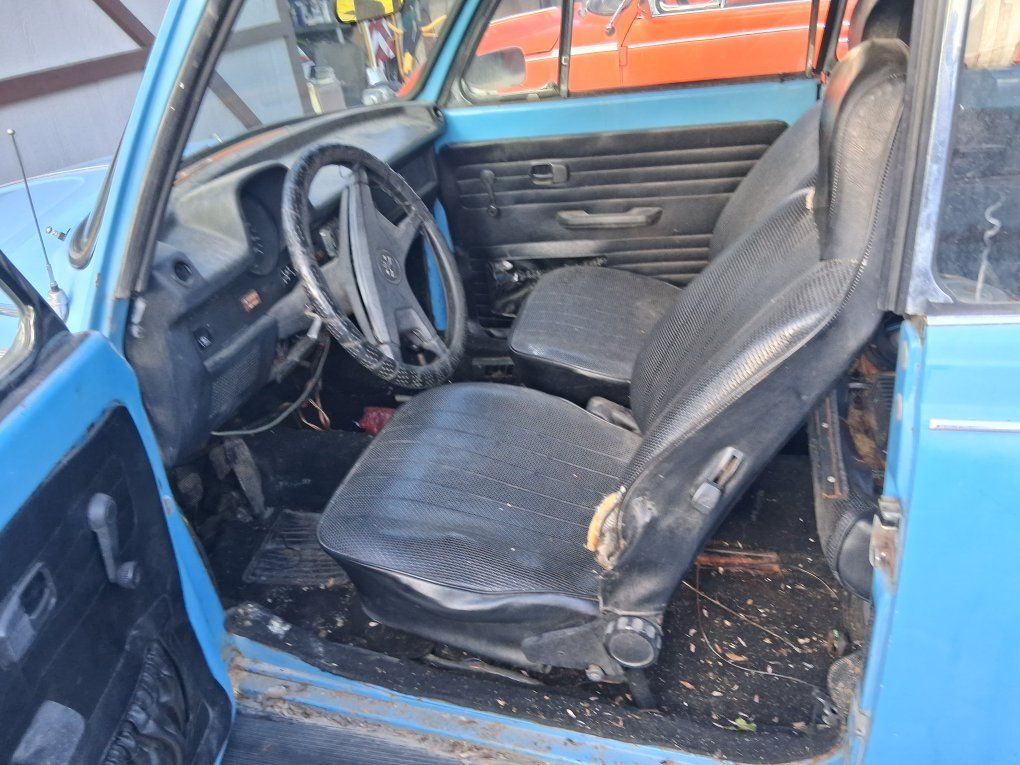 Main image 7