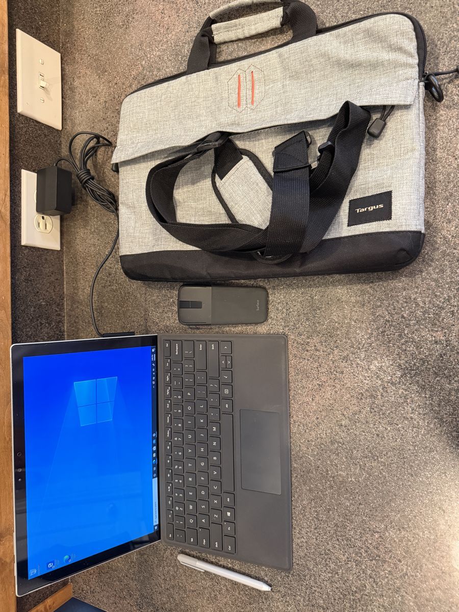 Microsoft Surface Pro 4 Bundle – Keyboard, Pen, Arc Mouse, New Charger and Targus case – Excellent Condition