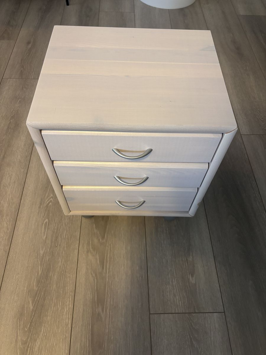 Bedside table