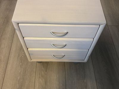 Bedside table