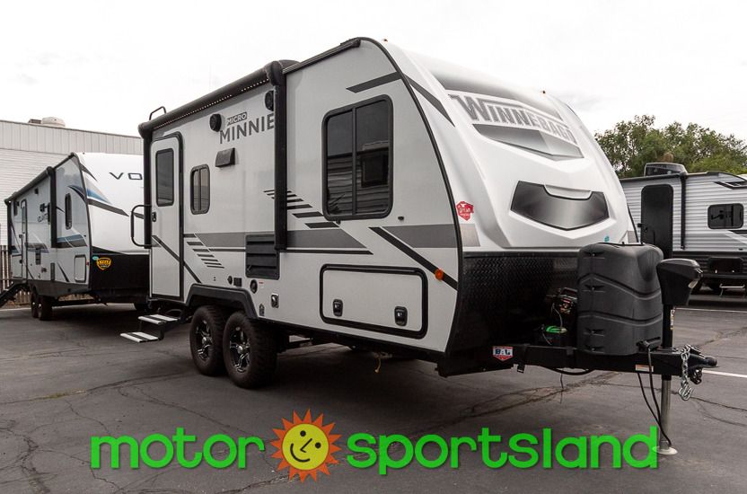 2021 Winnebago Micro Minnie 1808FBS Rear Bath Rear Entertainment
