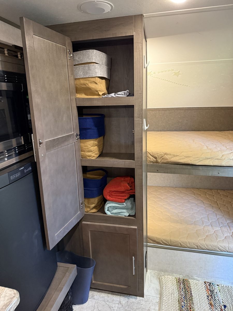 Main image 13