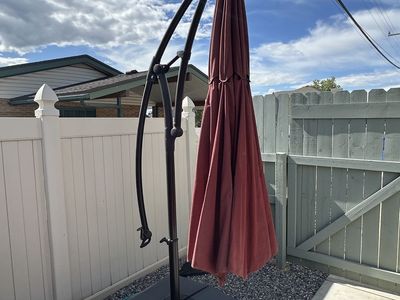 10 foot cantilever umbrella