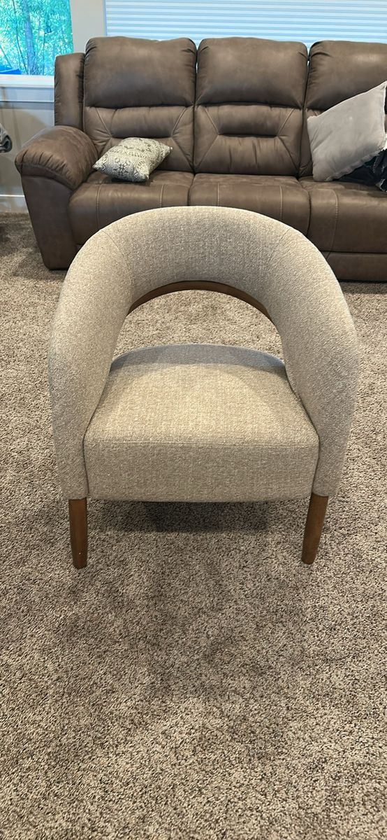 Contemporary Upholstered Accent Chair Mid-Century Modern Barrel Armchair
