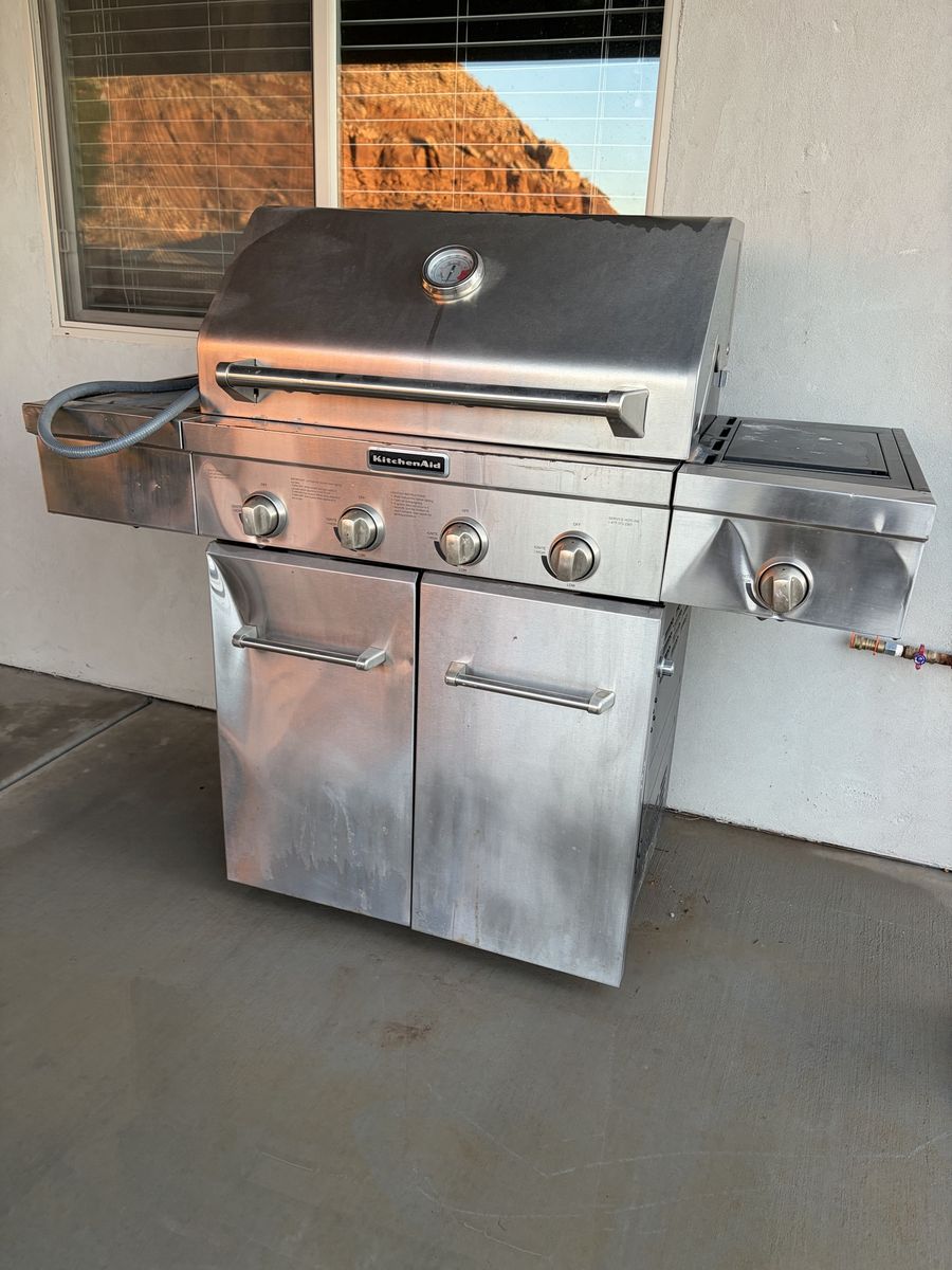 KitchenAid Stainless Steel Gas Grill