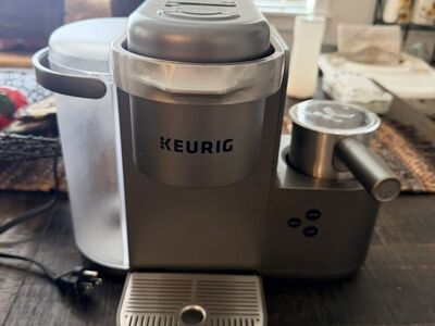KEURIG K-CAFE SINGLE SERVE COFFEE LATTE & CAPPUCCI