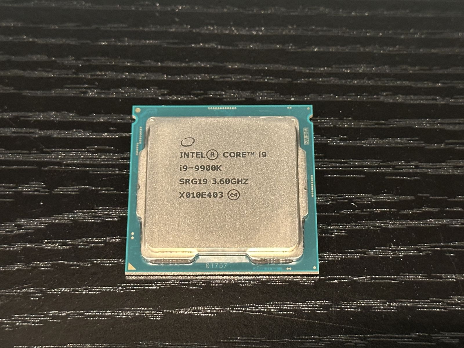 Intel Core i9-9900K SRG19 3.6GHz Processor GPU