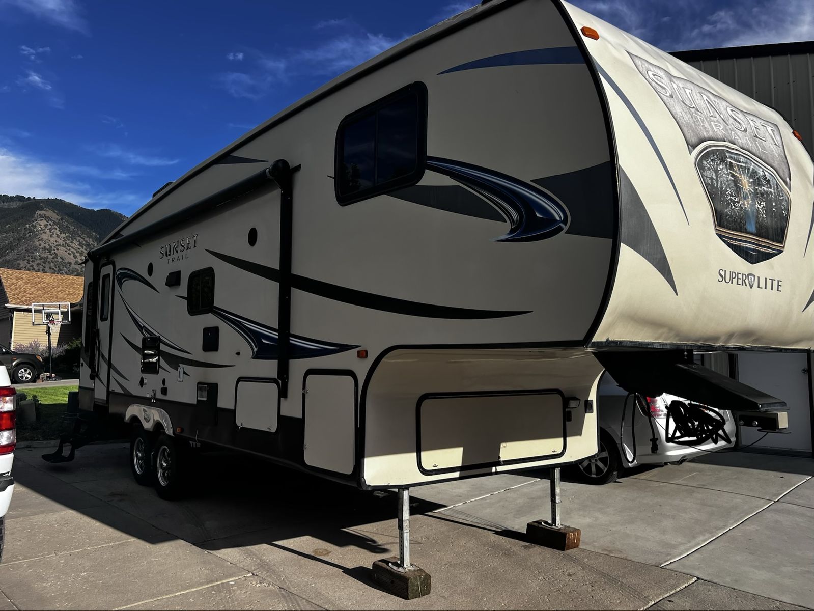 2014 sunset trail 5th wheel camp trailer