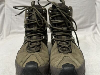 Columbia Women’s 7 Olive Green WP Hiking Boots
