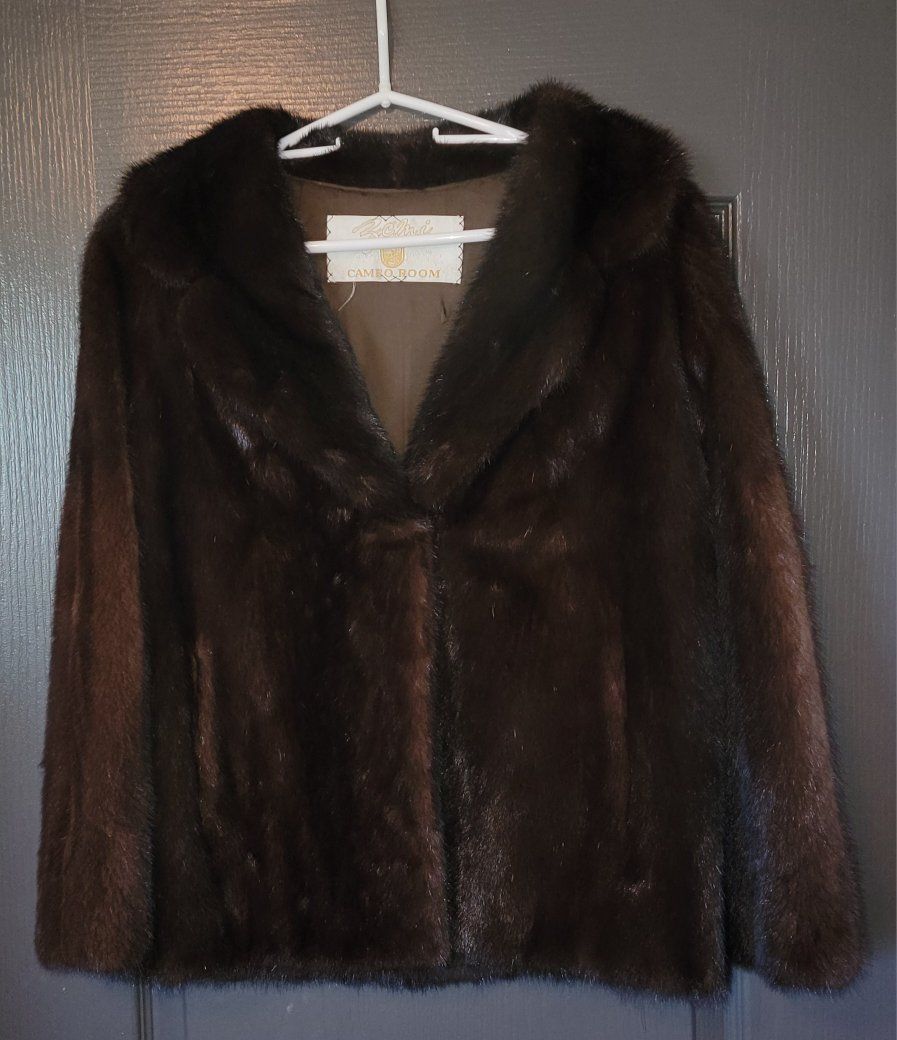VINTAGE ZCMI CAMEO ROOM MINK FUR COAT – ESTATE QUALITY – $425 OBO