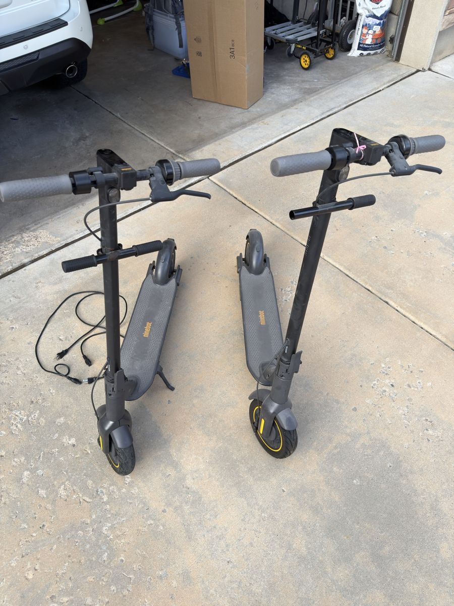 Pair Segway Ninebot Max G30