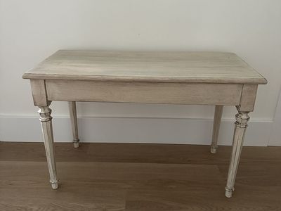 Nice Piano Bench Wuth Storage