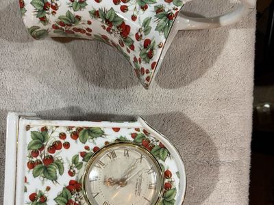 Vintage Strawberry Motif Ceramic Decor Set: Clock, Vase, Plate & Basket