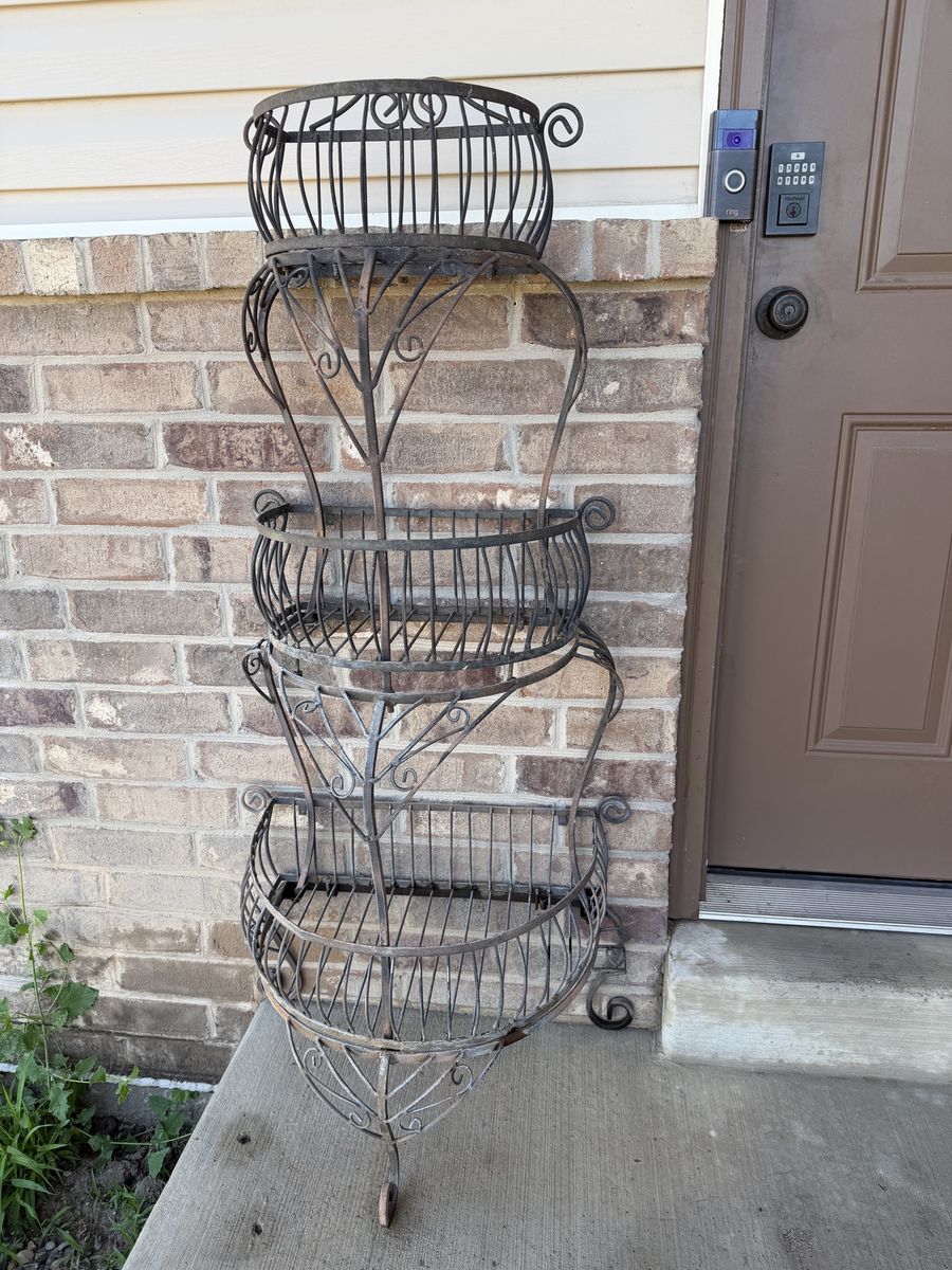 3-Tier Wrought Iron Plant Stand / Garden Planter Rack