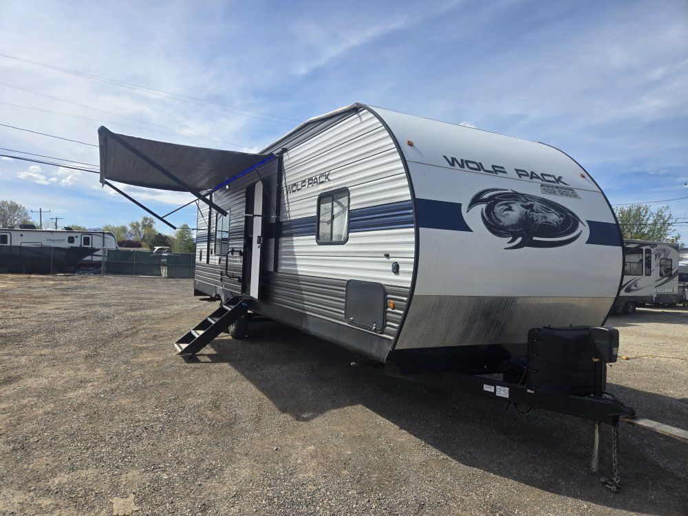 2019 WolfPack 23gold15 15 Foot Garage Toy Hauler