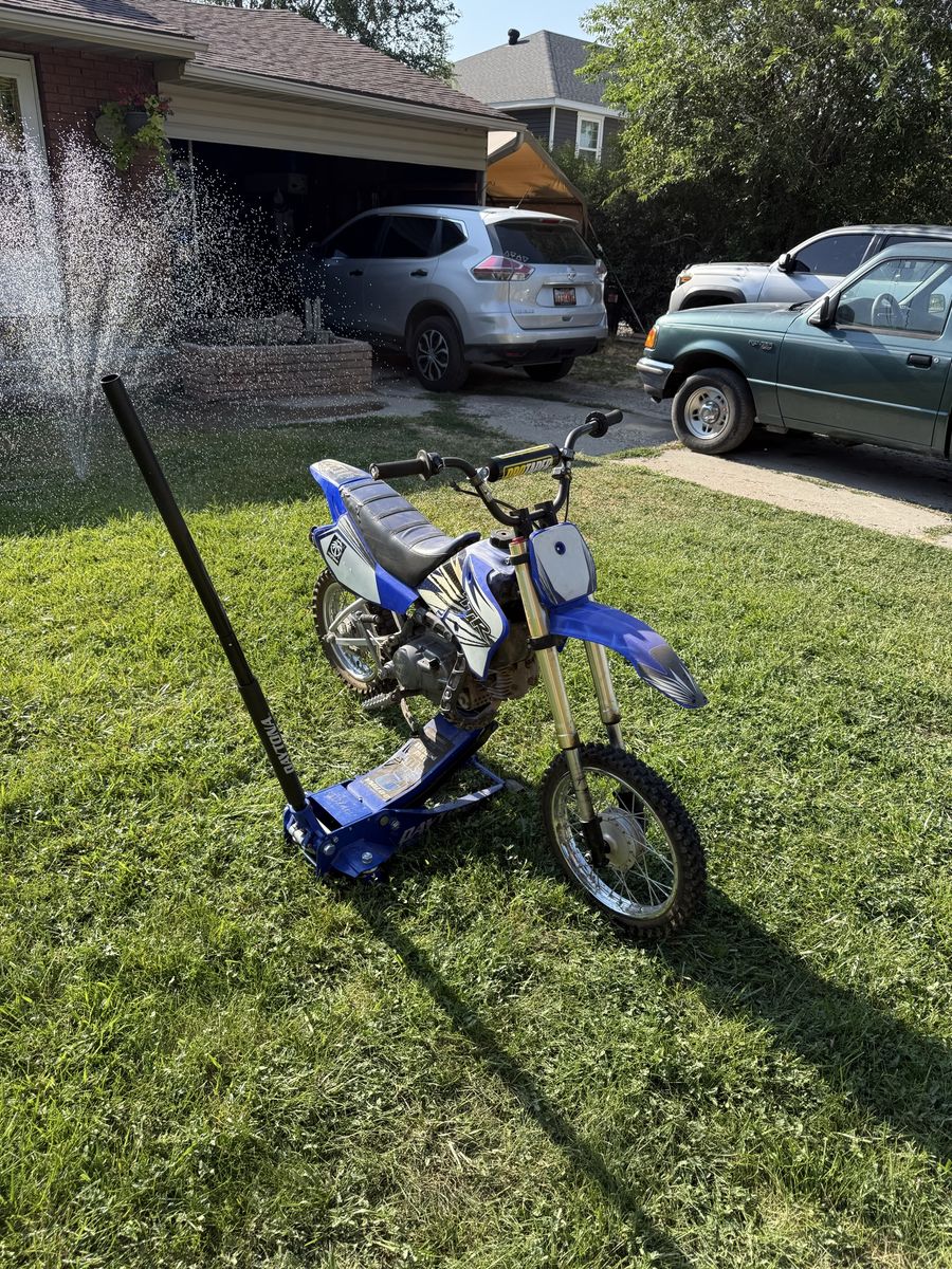 2007 Yamaha TT-R90 Dirt Bike
