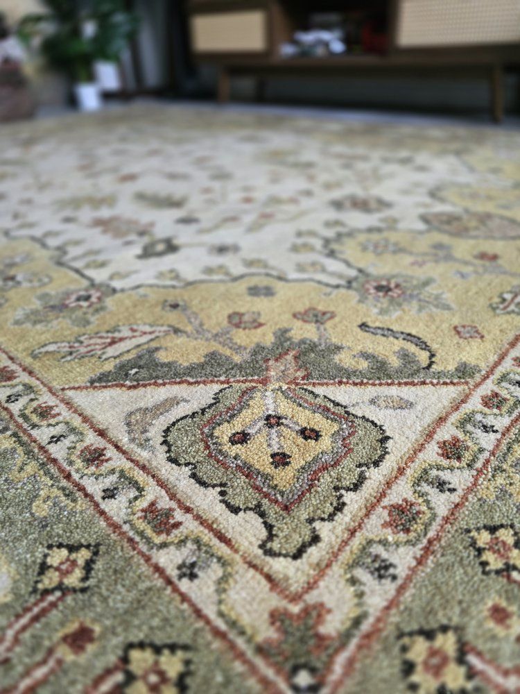 6x9 Cool New Handknotted Wool Rug, Light Green