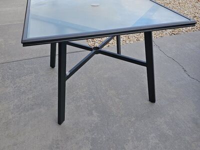 Cape Soleil Commercial Aluminum 38" Square Glass T