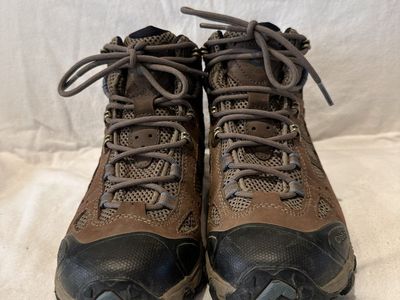 Oboz women’s size 9 brown/grey leather and mesh waterproof hiking boots
