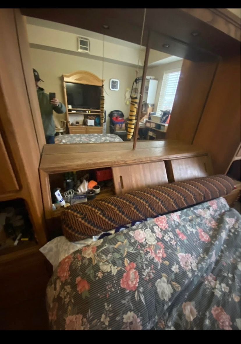 Main image 4