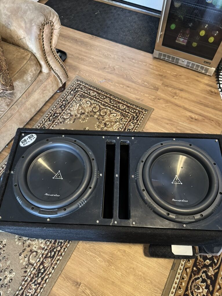 Jl Audio 1000/1 Amp And Phoenix Gold Elite Subs