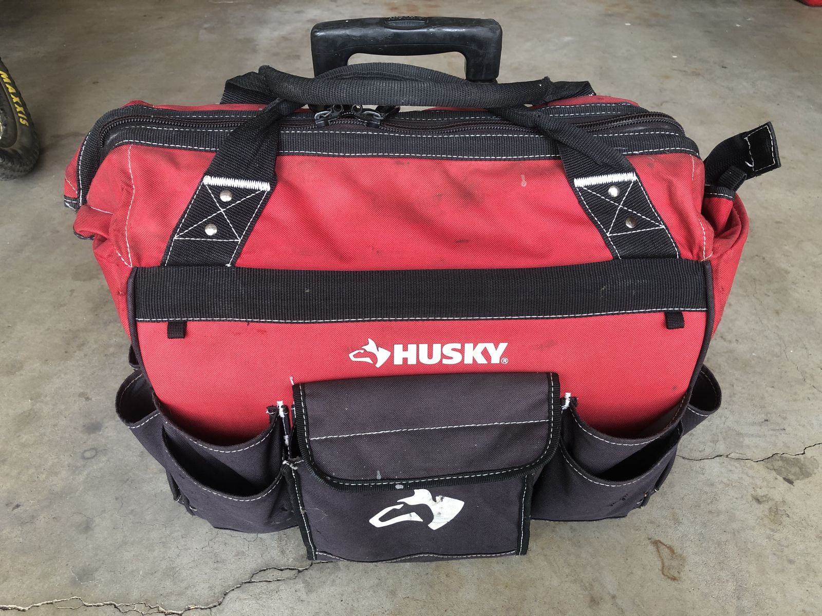 Husky 18" 600-Denier Rolling Tool Bag