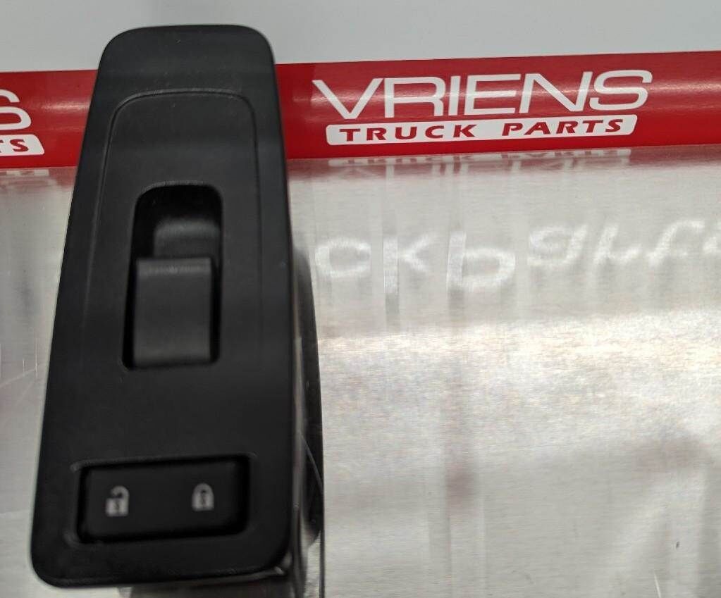 Kenworth T680 Right Door Electrical Switch