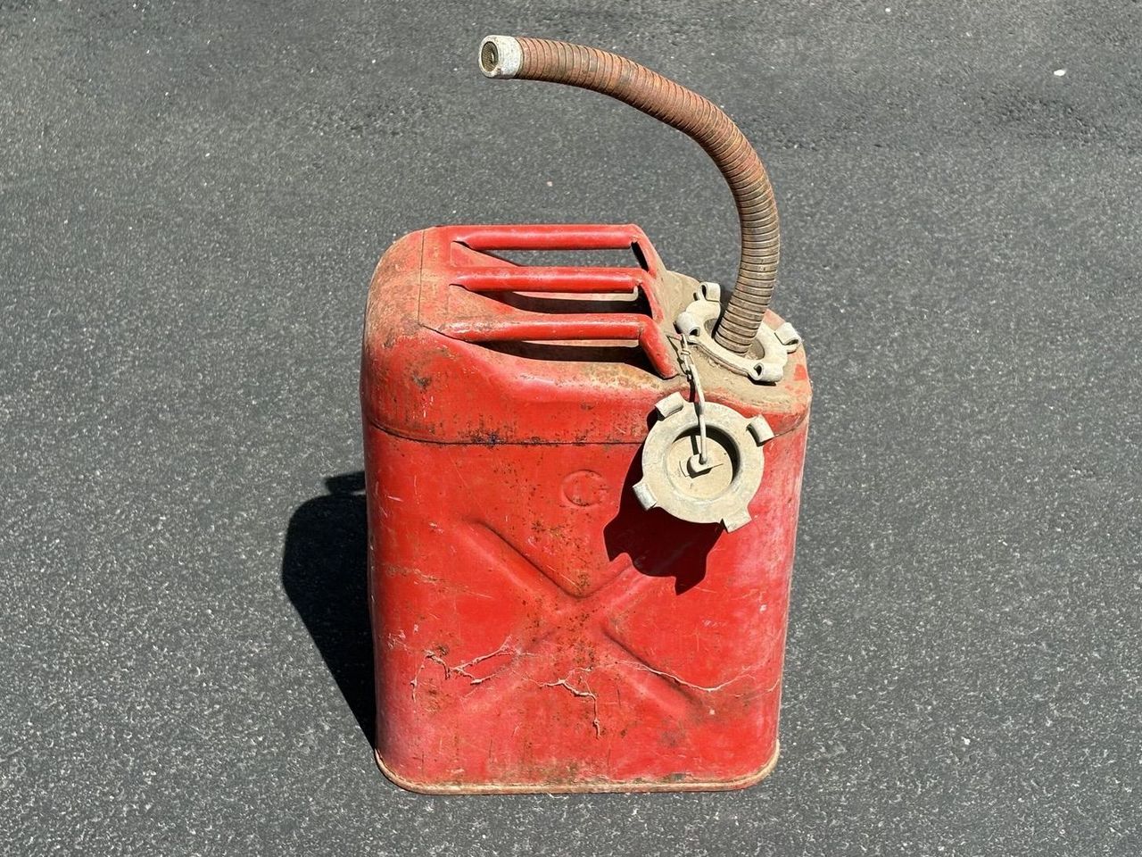 Main image 4
