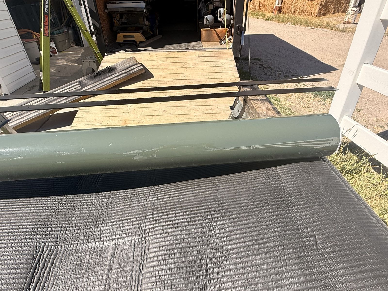 Vvivid (80’ x 5’ VViViD Gloss military green, Premium Vinyl Wrap Film