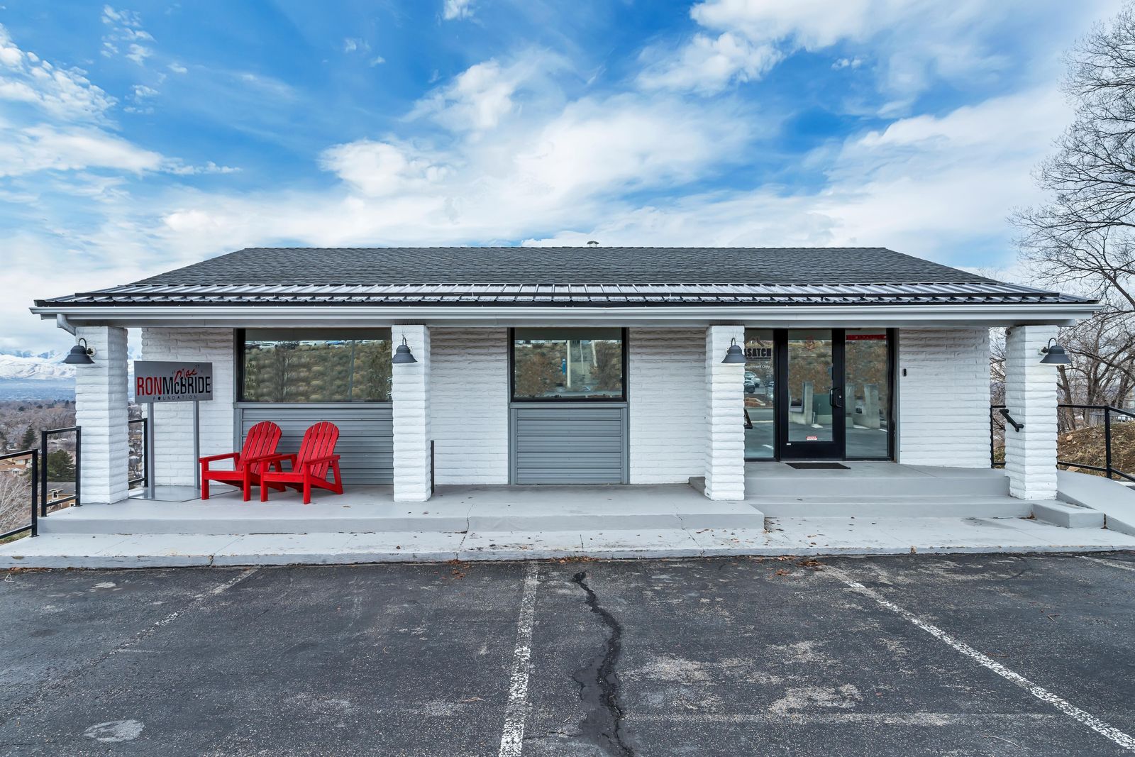 Professional Office Space with Mountain Views in the Heart of Sandy!