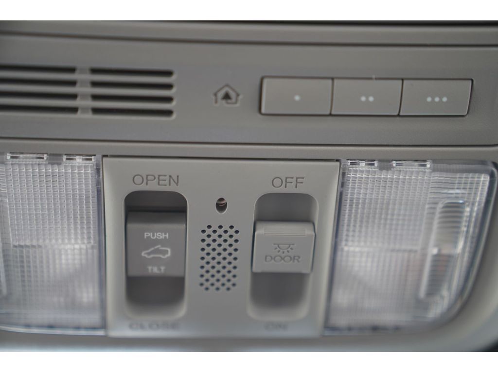 Main image 33